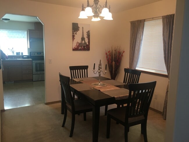 8400 49th Loop SE in Olympia, WA - Foto de edificio - Building Photo