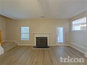 11051 Southwood Dr in Hampton, GA - Foto de edificio - Building Photo