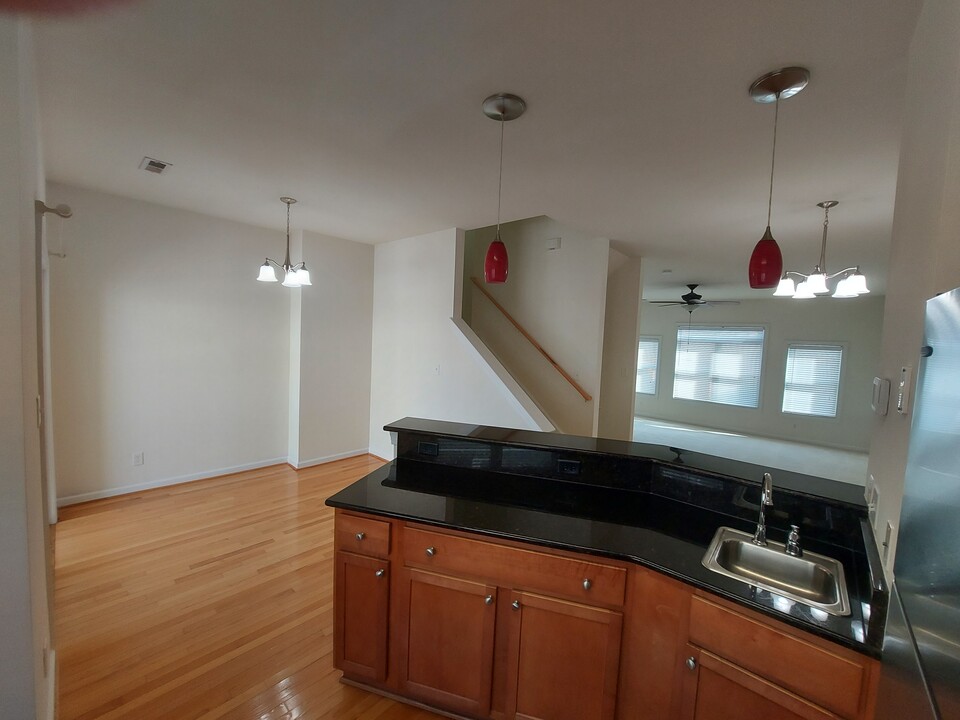 424 21st St in Virginia Beach, VA - Building Photo