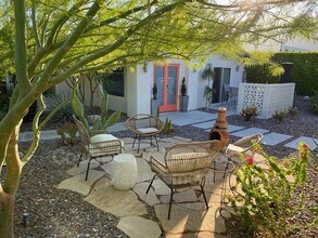 2885 E Venetia Rd in Palm Springs, CA - Building Photo - Building Photo