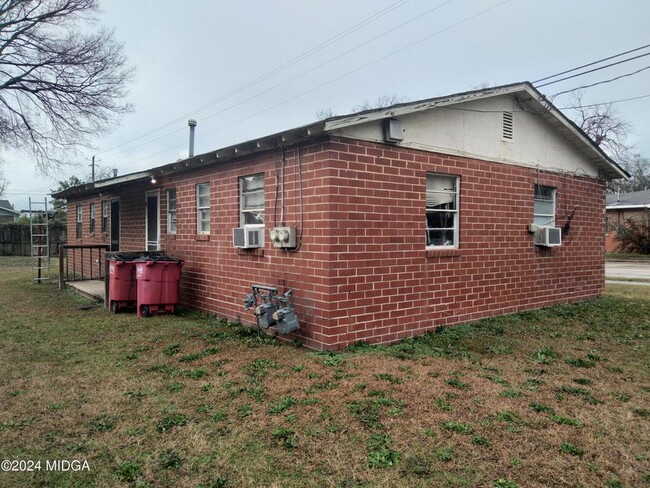 1156 Anthony Rd in Macon, GA - Building Photo - Building Photo