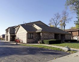 2581-2599 Columbia Rd in Berkley, MI - Building Photo