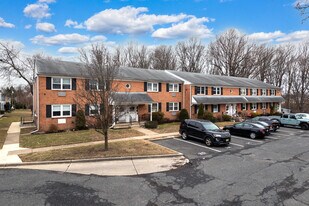 11 Sunnybrook Rd in Stratford, NJ - Building Photo