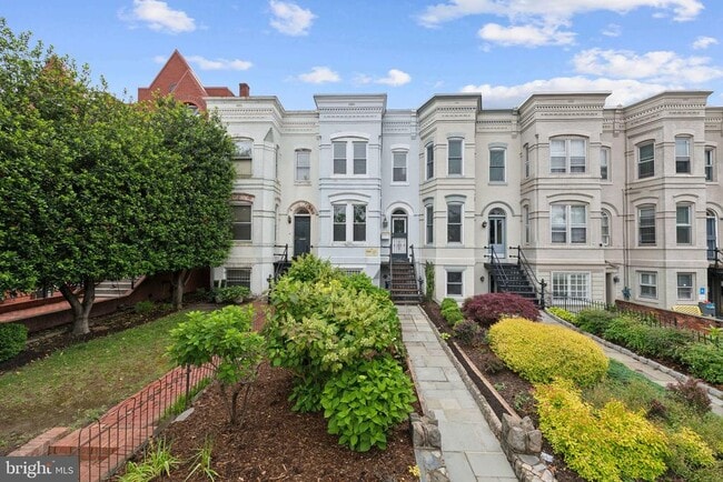property at 311 Massachusetts Ave NE