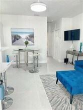 17 NE 9th Ave in Fort Lauderdale, FL - Building Photo - Building Photo