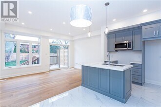 29 Dana Dr in Hamilton, ON - Building Photo - Building Photo