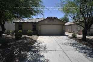 12809 W Roanoke Ave in Avondale, AZ - Building Photo