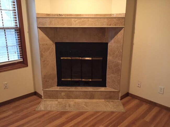 3010 Bainbridge Cir in Lawrence, KS - Building Photo - Building Photo