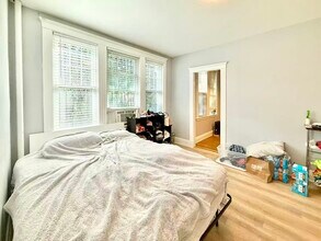 32 Sidlaw Rd in Boston, MA - Building Photo - Building Photo