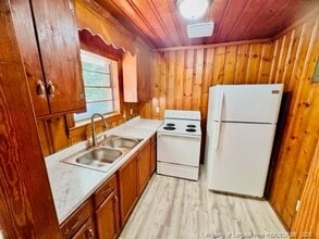 715 S 3rd St in Smithfield, NC - Foto de edificio - Building Photo