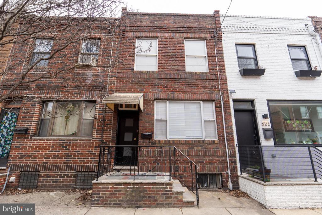 824 McClellan St in Philadelphia, PA - Building Photo