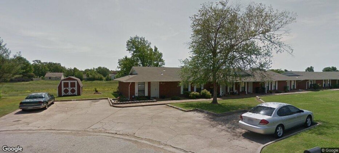 1821 S 13th Pl in Rogers, AR - Building Photo