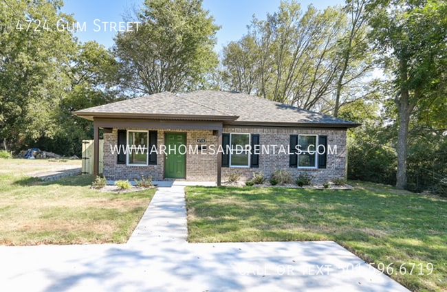 property at 4724 Gum St