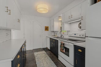 105 Sill Ln in Old Lyme, CT - Building Photo - Building Photo