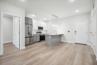 701 N 40th St, Unit #9 in Philadelphia, PA - Building Photo - Building Photo
