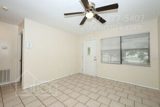210 Palm Pl in Sanford, FL - Building Photo - Building Photo