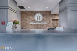 2870 Pharr Ct S Northwest-Unit -2905 in Atlanta, GA - Building Photo - Building Photo