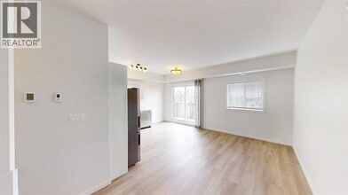 10101-10105 105 Ave in Grande Prairie, AB - Building Photo - Building Photo