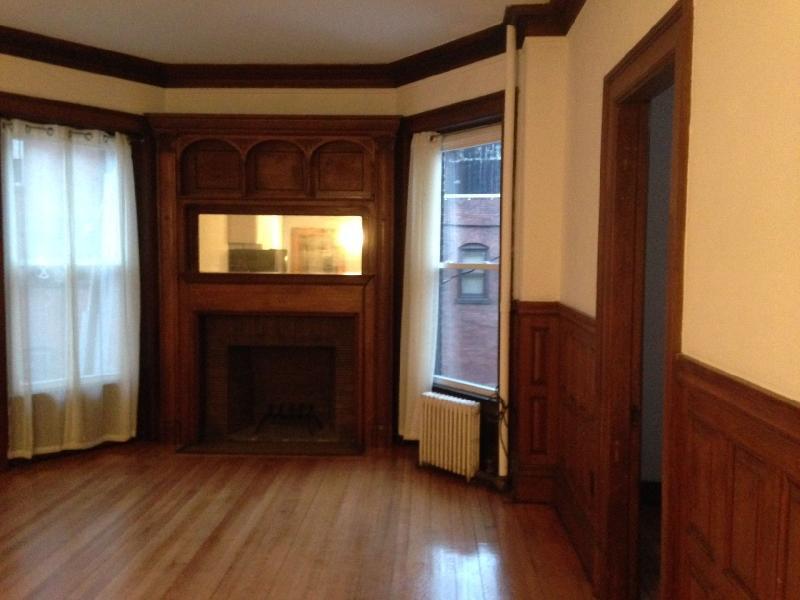 849 Beacon St, Unit 2 in Boston, MA - Building Photo