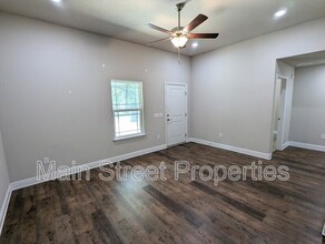 7799 Ira Dr in Pensacola, FL - Building Photo - Building Photo