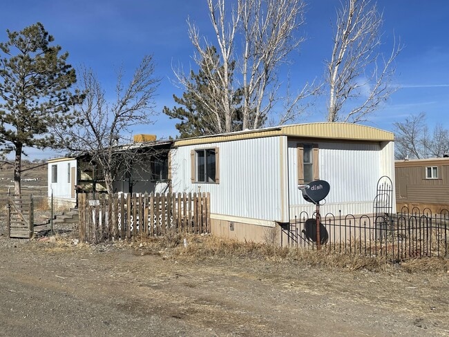 property at 11529 Lakeview Dr