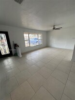 17331 NW 45th Ct in Miami Gardens, FL - Building Photo