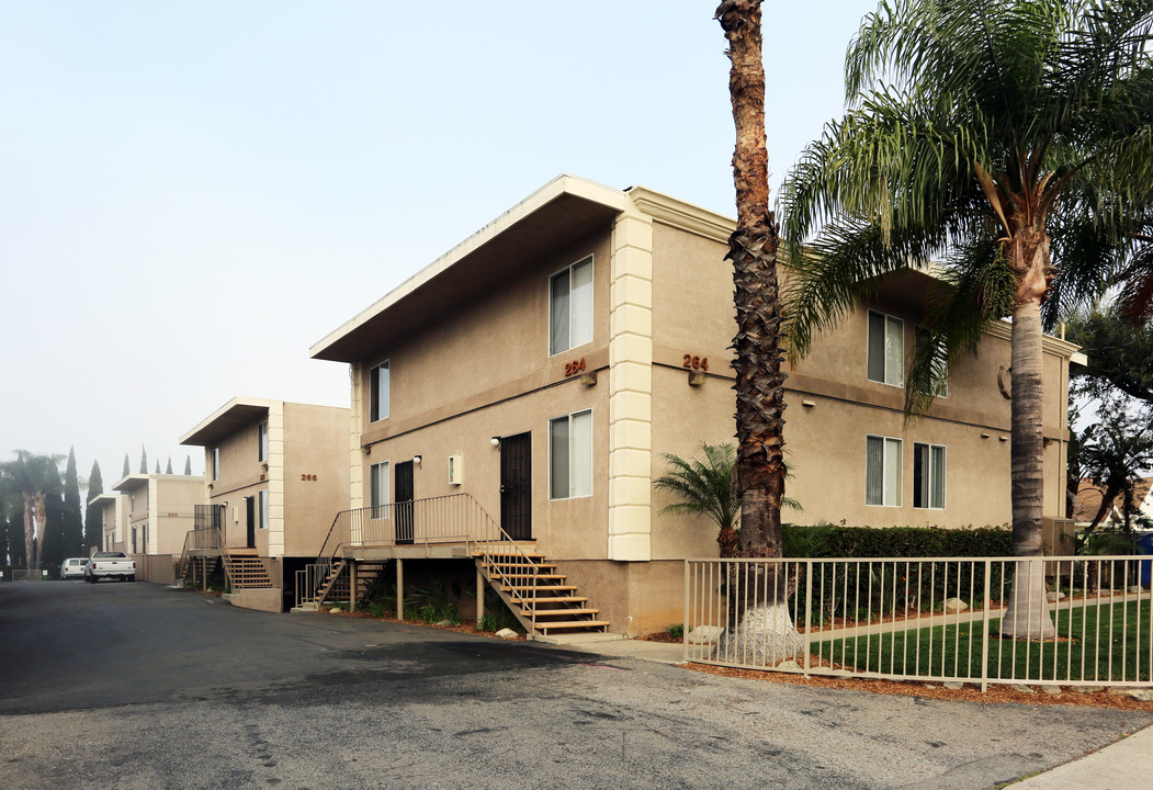 Esplanade Apartments in Orange, CA - Building Photo