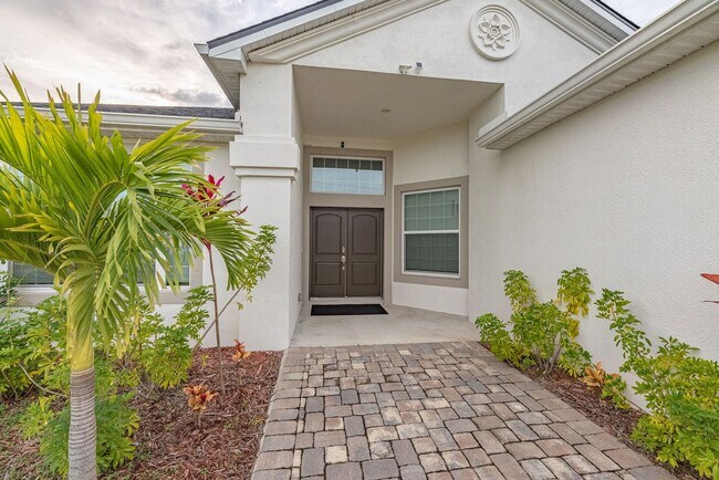 382 Eldron Blvd NE in Palm Bay, FL - Building Photo - Building Photo