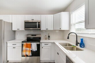 5374 Highview Dr, Unit 5106 in Crestview, FL - Building Photo - Building Photo