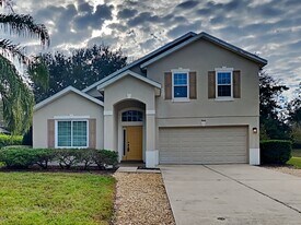 906 Summit Ash Ct in DeLand, FL - Building Photo
