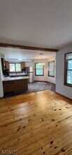 86 W Stewart St in Washington, NJ - Building Photo - Building Photo