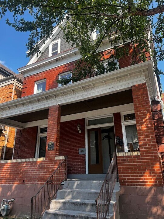 5531 Howe St in Pittsburgh, PA - Building Photo