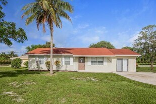 2424 Angler Dr in Delray Beach, FL - Building Photo