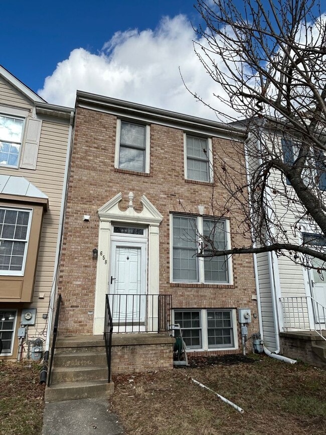 property at 658 Corsica Ave