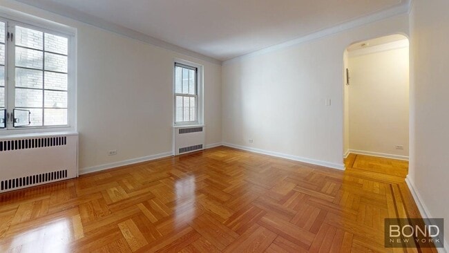1 Jane St in New York, NY - Building Photo - Building Photo