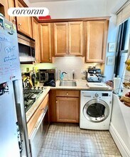 135 E 63rd St in New York, NY - Building Photo - Building Photo