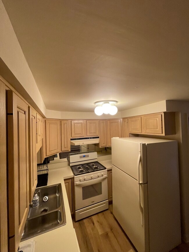 4626 Arthur Ave, Unit G in Brookfield, IL - Building Photo - Building Photo