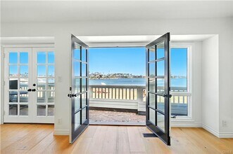 6312 E Bayshore Walk in Long Beach, CA - Building Photo - Building Photo