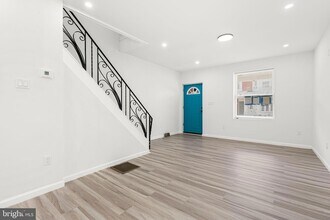 5514 Broomall St in Philadelphia, PA - Building Photo - Building Photo