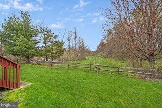 32 Devonshire Dr in Princeton, NJ - Building Photo - Building Photo