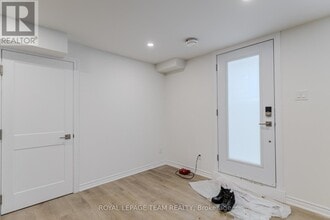 142 Lumen Pl in Ottawa, ON - Building Photo - Building Photo