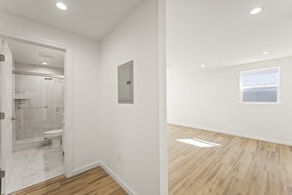 923 1/2 N Avenue 50 in Los Angeles, CA - Building Photo - Building Photo