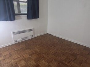 83-40 Austin St in Queens, NY - Building Photo - Building Photo