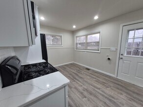 4602 Natchez Ave in Dayton, OH - Building Photo - Building Photo