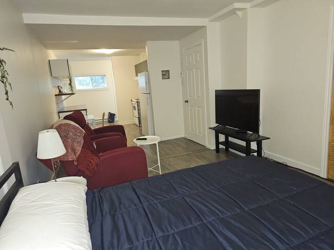 3476 Sherbrooke Rue E in Montréal, QC - Building Photo - Building Photo