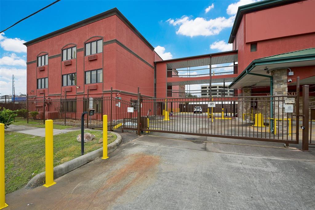 1025 Swanson St in Houston, TX - Building Photo