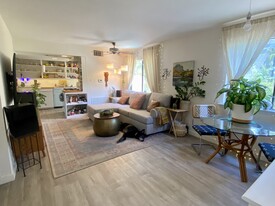 1901 Glen Allen St, Unit 6 in Austin, TX - Building Photo