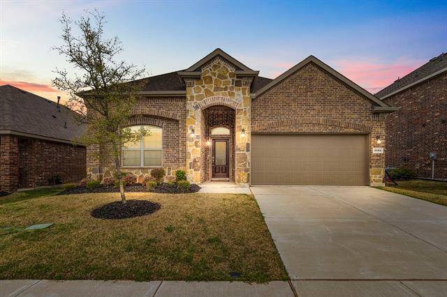 property at 2104 Lake Cliff Dr
