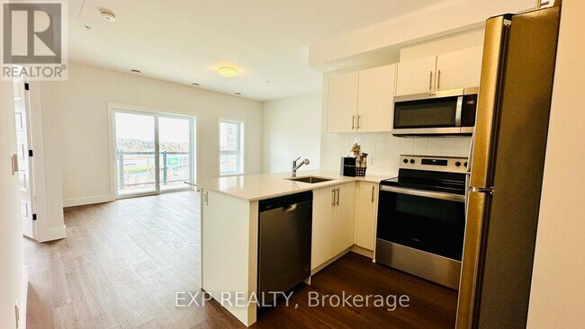 1000 Lackner Blvd in Kitchener, ON - Building Photo - Building Photo