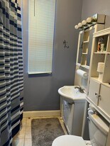 635 W 62nd St, Unit 1 in Chicago, IL - Building Photo